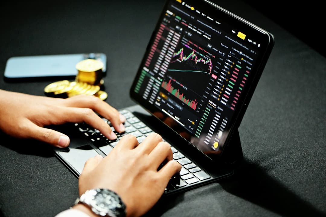 10 Best Tips to Trade Multiple Accounts Simultaneously like a Pro